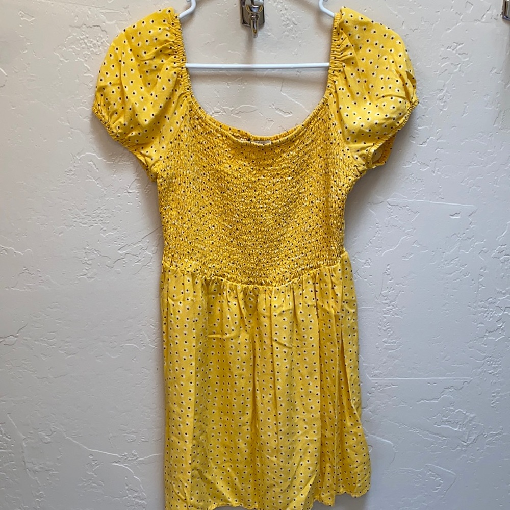 Yellow Summer Dress with Puffy Sleeves